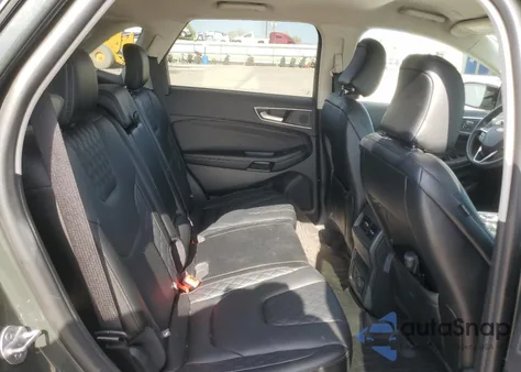 2024 Ford Edge Titanium z USA, uszkodzony, nr VIN 2FMPK4K93RBA86892